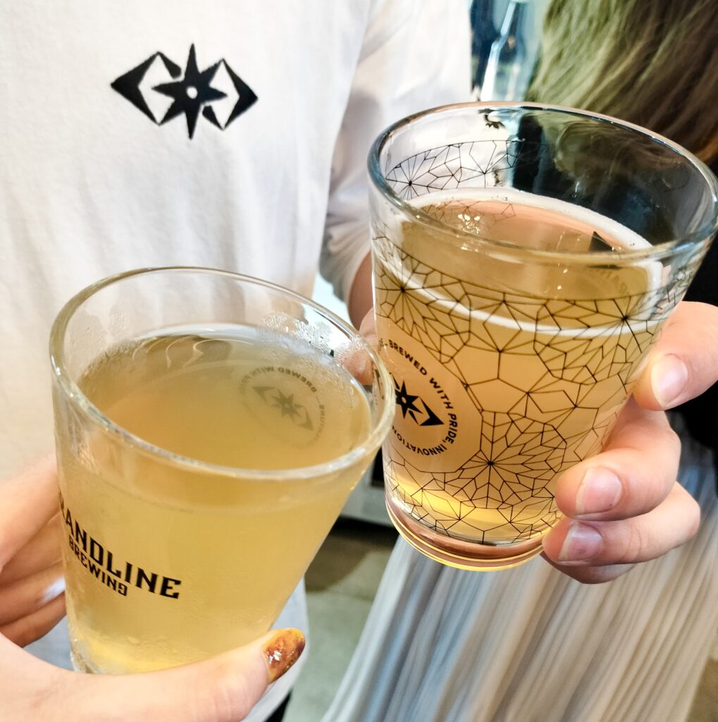 NAOMOROKOSHI BEERで乾杯